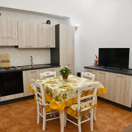 La Casa Di Nonno Peppe * Martina Franca